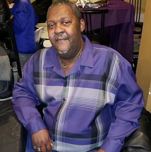 Meet your Posher, Larry